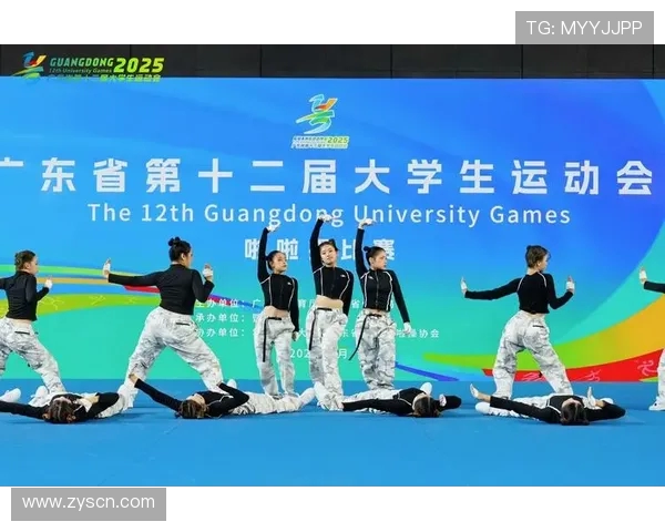 啦啦队托举技巧解析：提升动作稳定性与安全性的训练方法与实战技巧