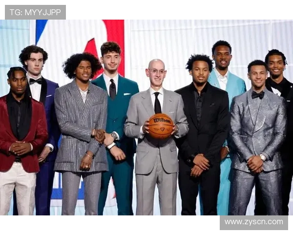 爱德华兹赛前嘱咐莫布利穿鞋 兄弟情深尽显赛场友情